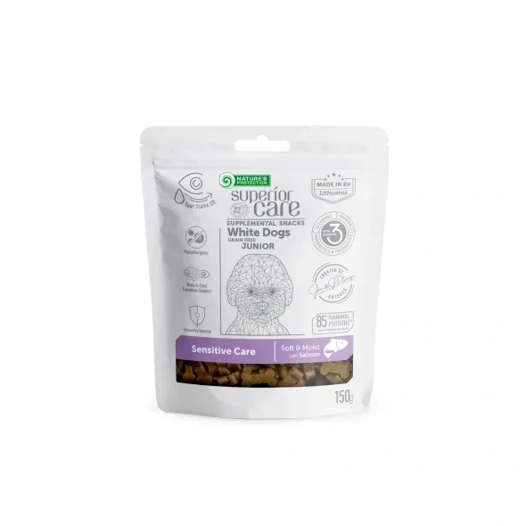 Grain free salmon snacks for sensitive junior dogs, supporting digestion, brain function, vision, and immunity